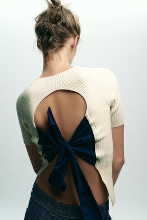 SHORT SLEEVE KNIT JUMPER WITH BOW BACK - Image 2