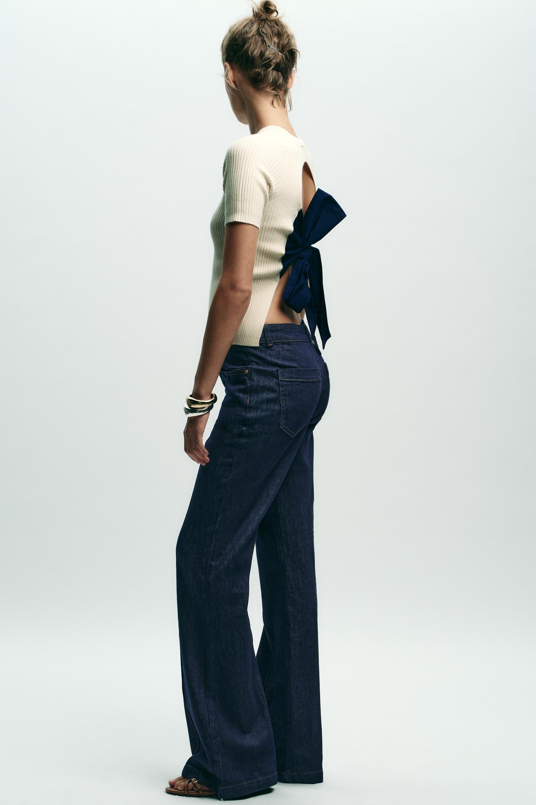 SHORT SLEEVE KNIT JUMPER WITH BOW BACK - Image 5