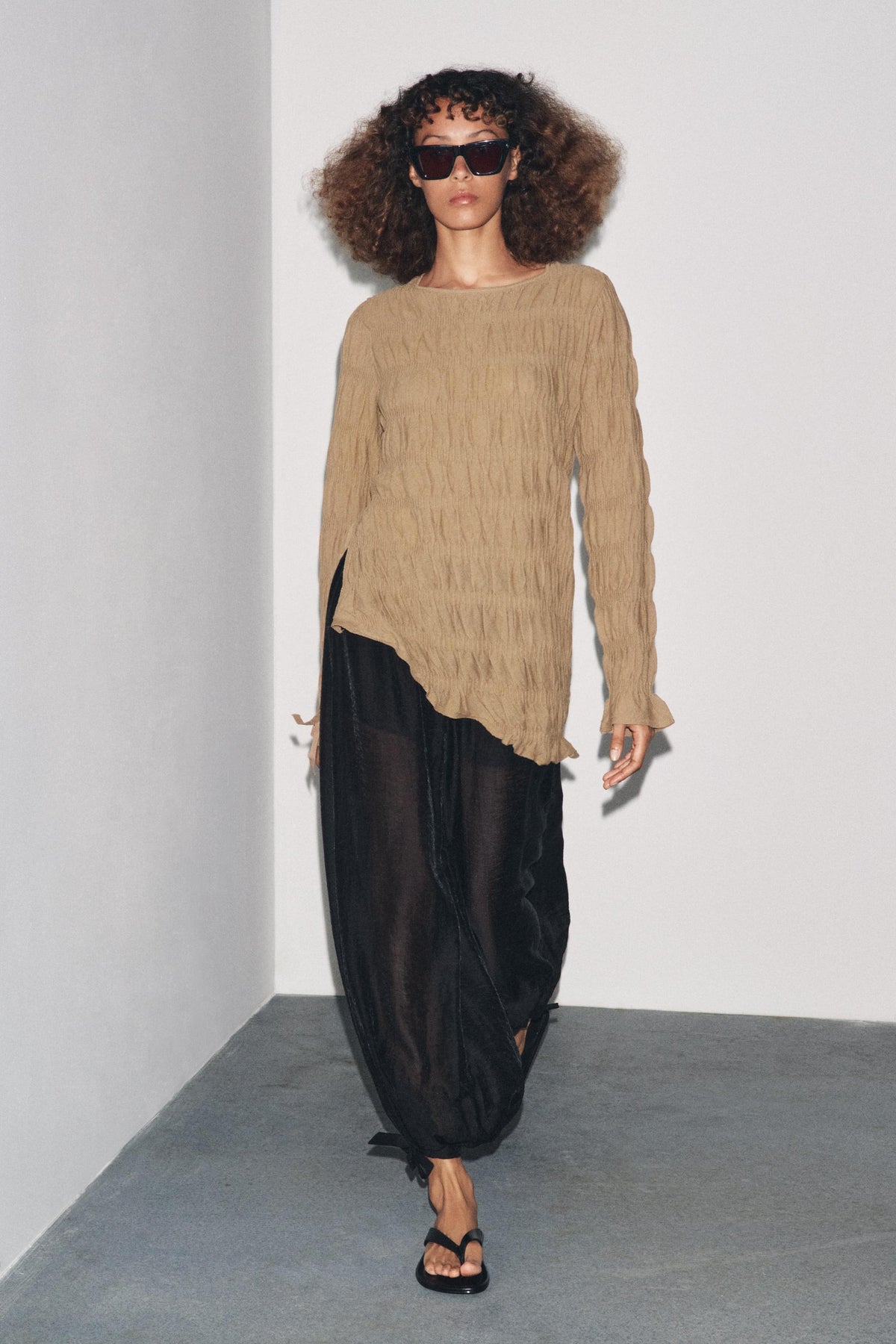 GATHERED KNIT TOP - Image 1