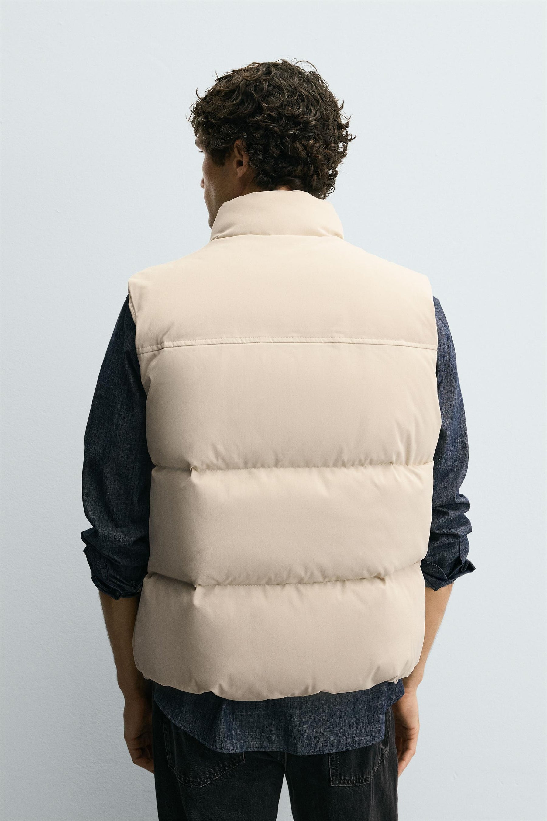 REGULAR FIT PADDED GILET - Image 3
