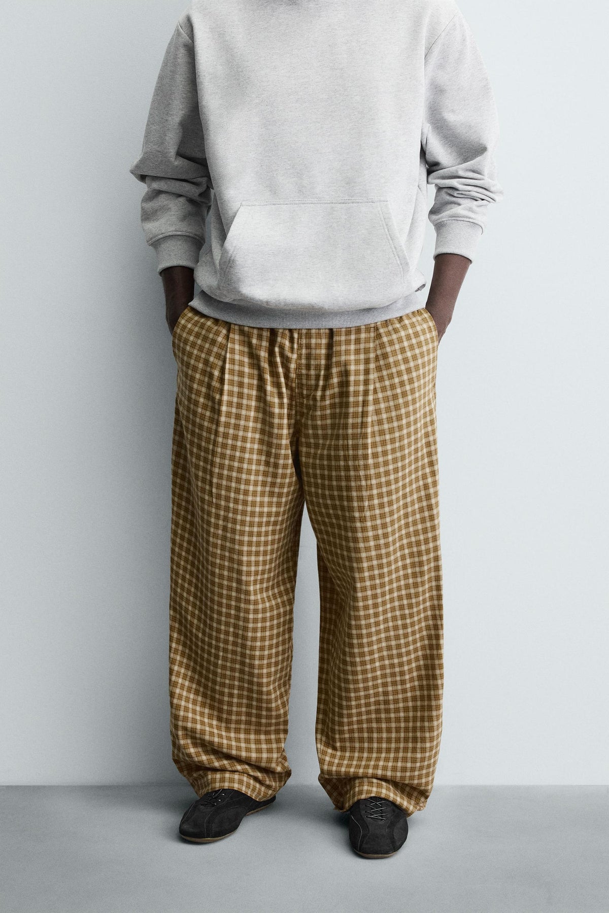 BALLOON FIT PLEATED TROUSERS - Image 2