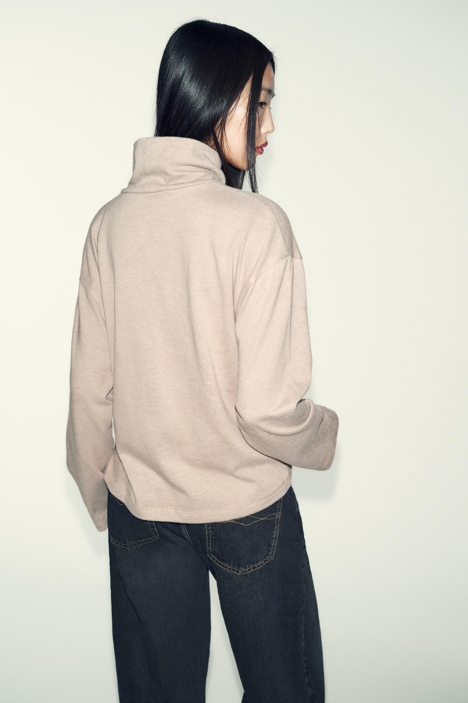 SOFT TOP WITH APPLIQUÉ