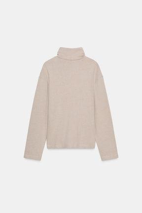 SOFT TOP WITH APPLIQUÉ