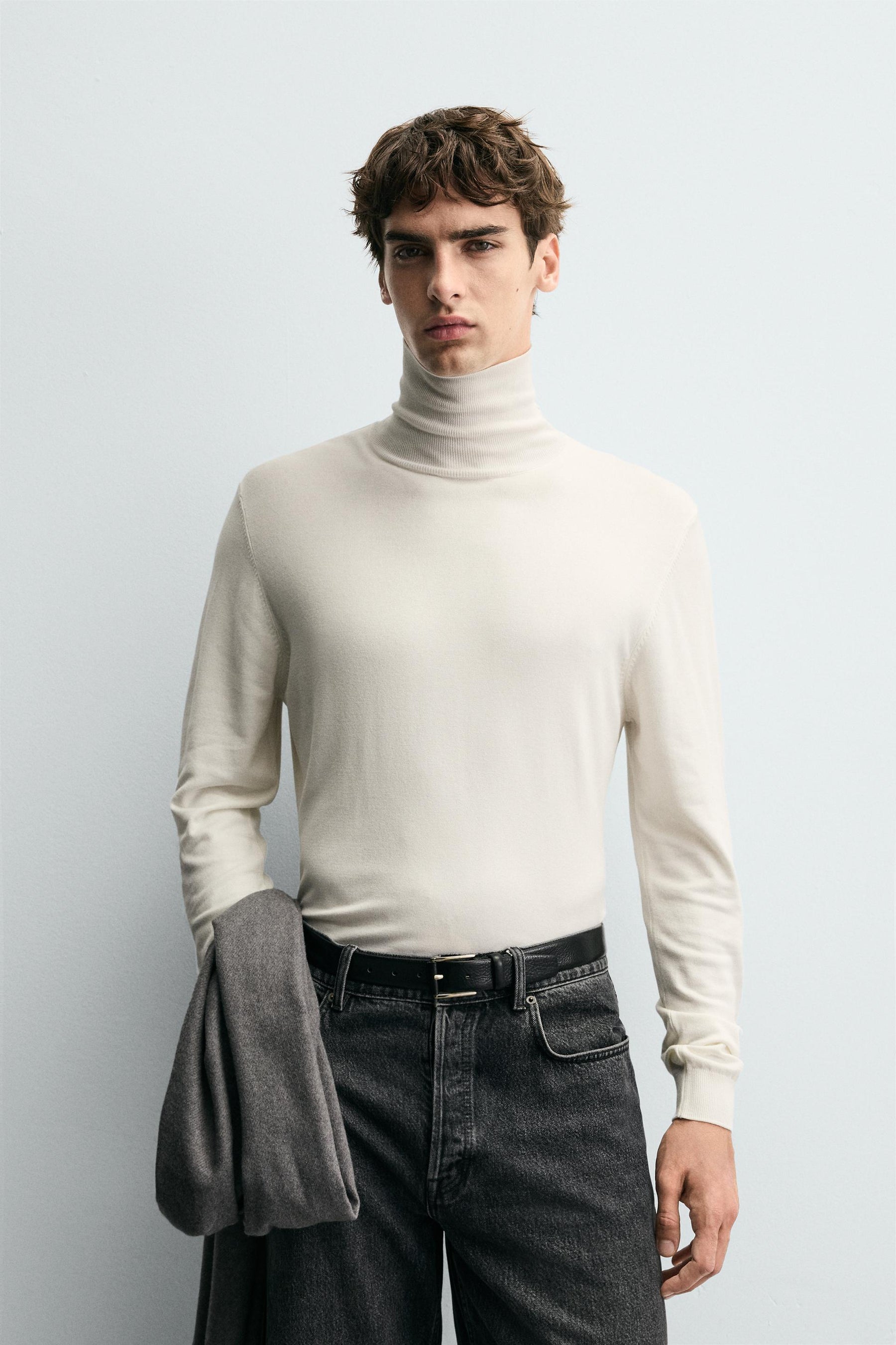 BASIC HIGH NECK SWEATER - Image 2