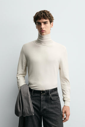 BASIC HIGH NECK SWEATER - Image 2