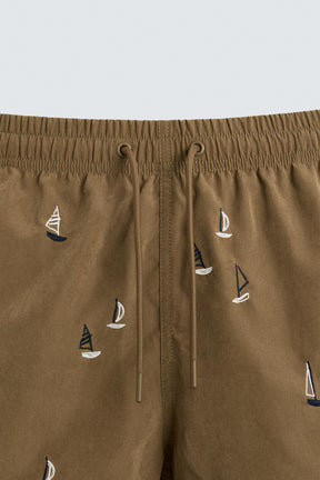EMBROIDERED MID-LENGTH SWIMMING TRUNKS - Image 8