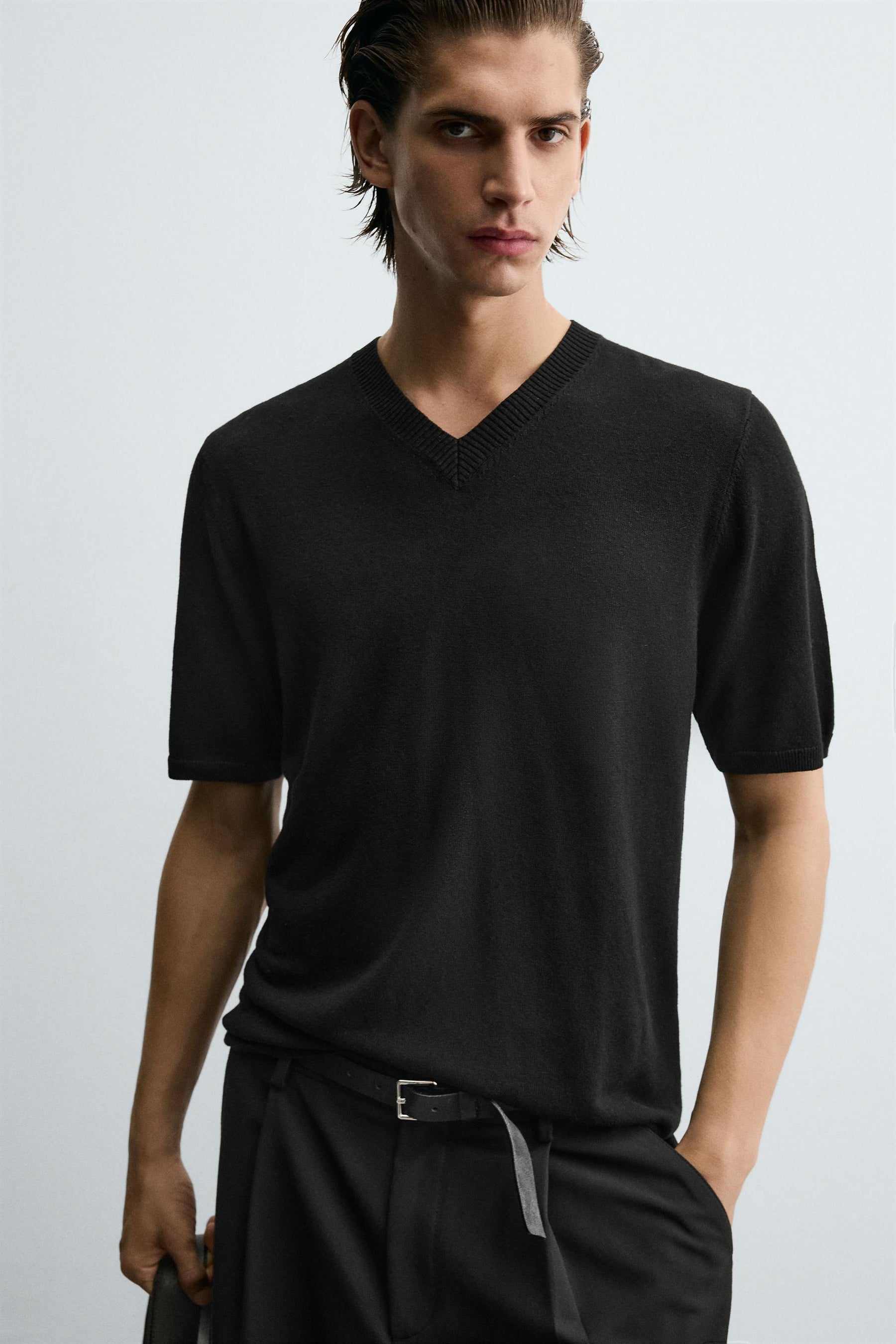 V-NECK KNIT T-SHIRT - Image 6