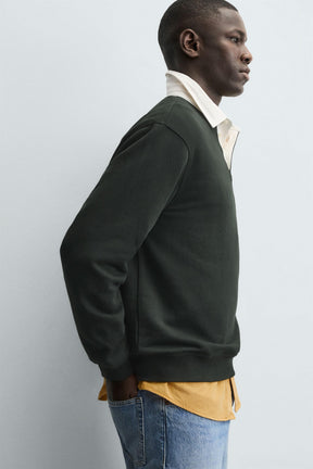 SWEATSHIRT WITH CONTRAST POLO COLLAR - Image 6