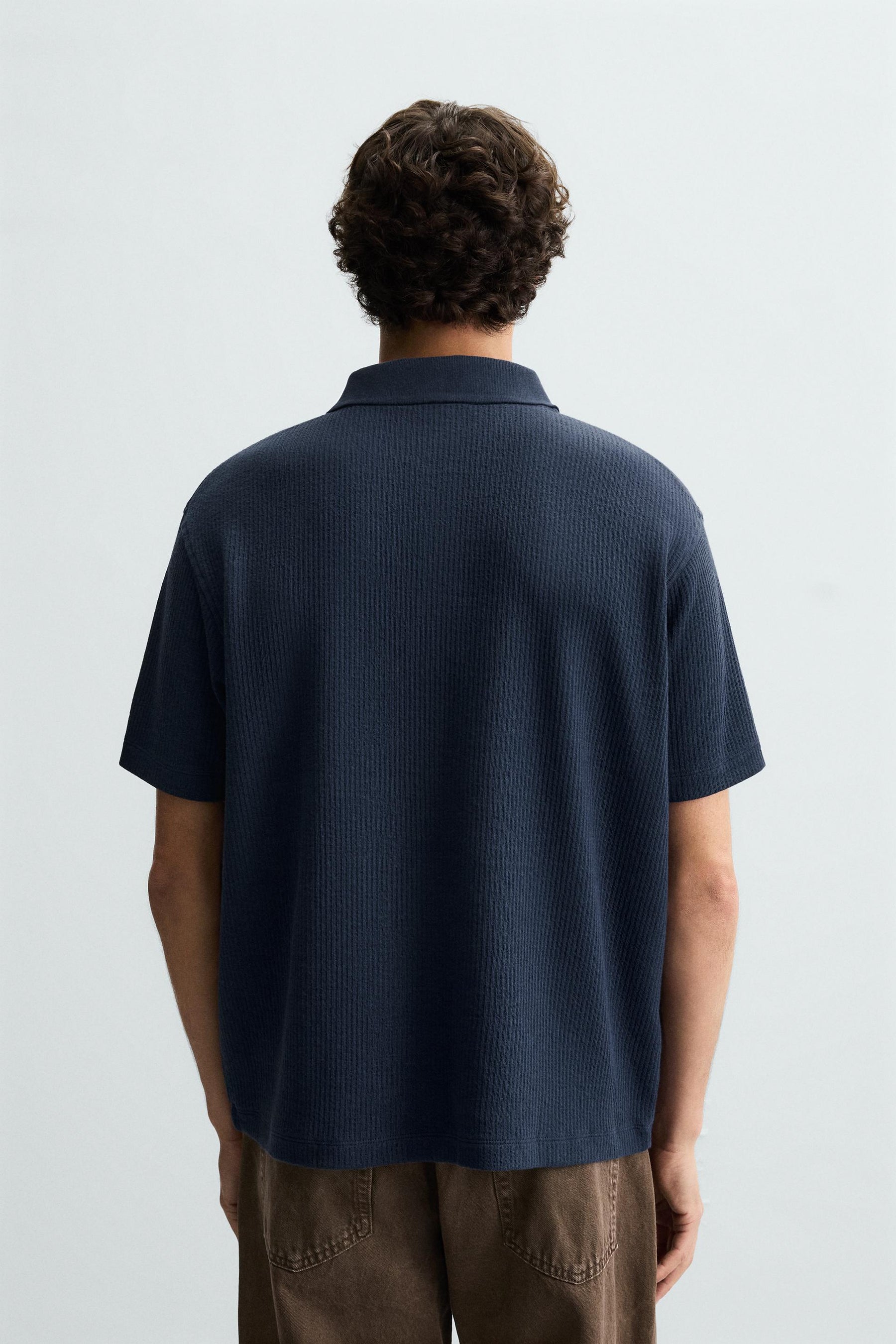 VERTICAL TEXTURE POLO SHIRT - Image 3