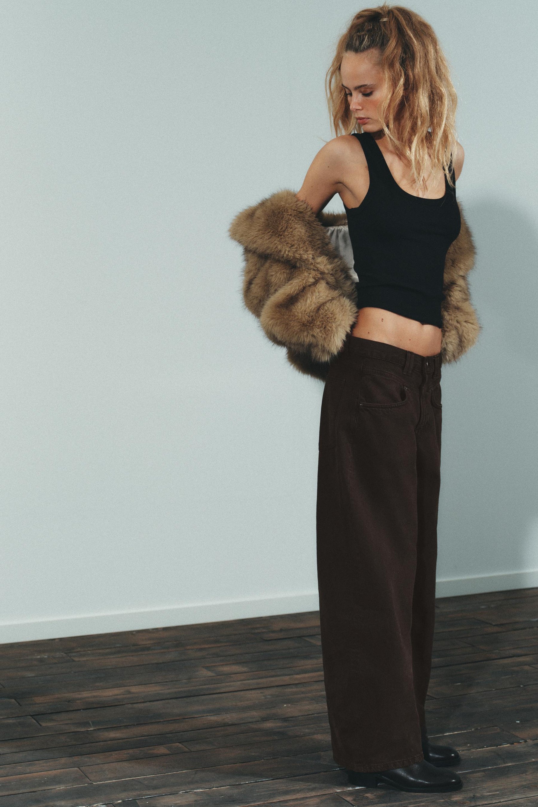 Baggy Low-Rise Jeans