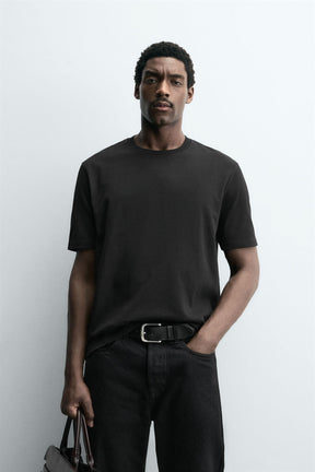 HEAVYWEIGHT SHORT SLEEVE T-SHIRT - Image 2