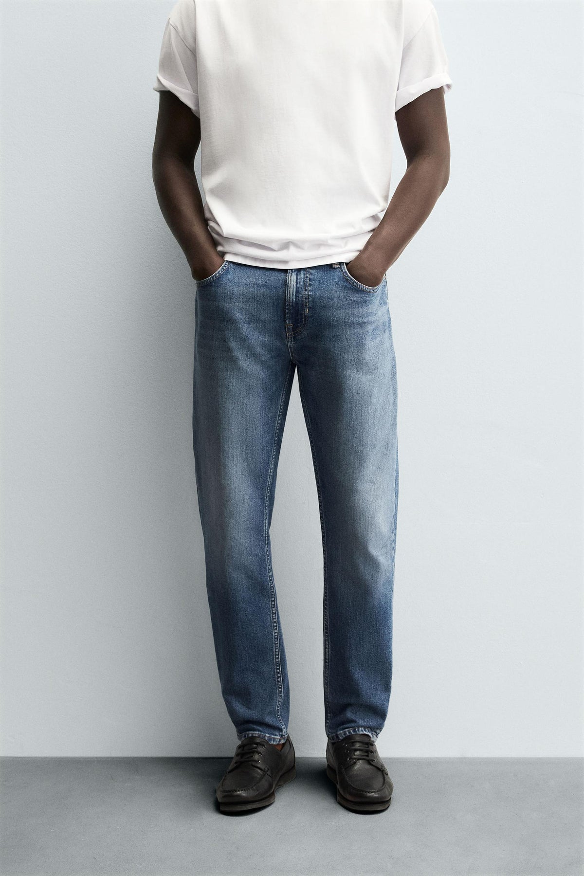 BASIC SLIM FIT JEANS - Image 2