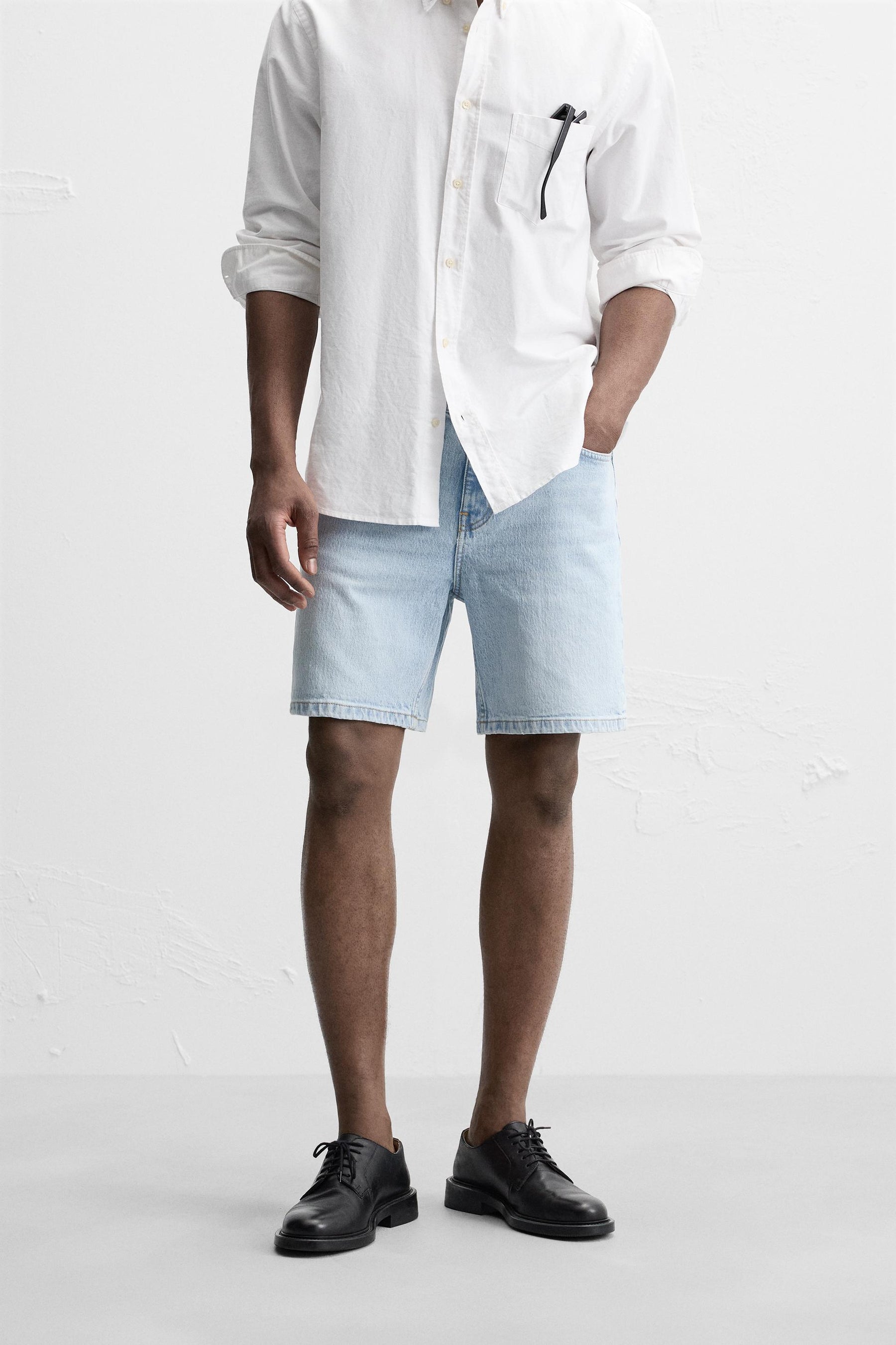 REGULAR FIT DENIM BERMUDA SHORTS - Image 2