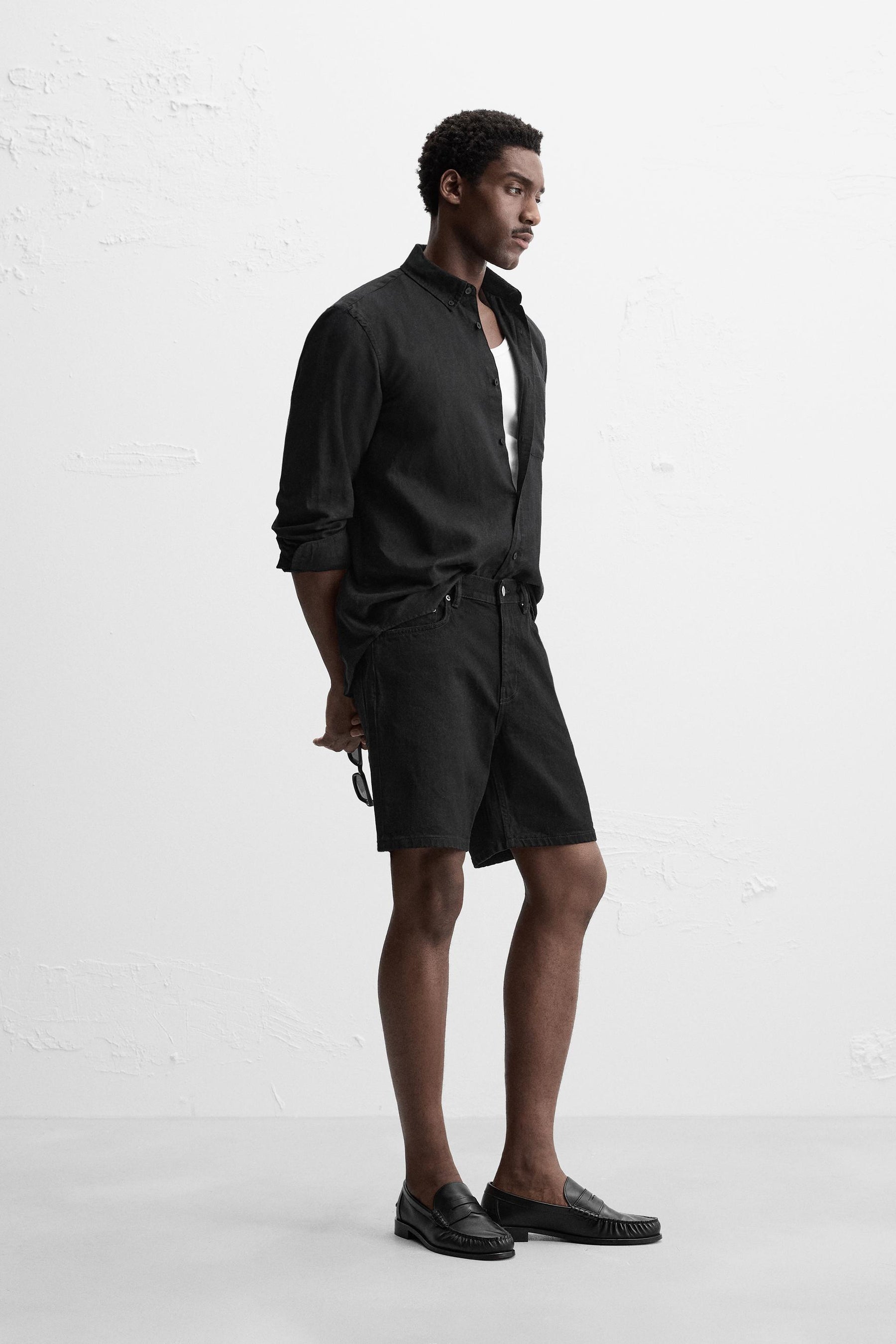 REGULAR FIT DENIM BERMUDA SHORTS - Image 4