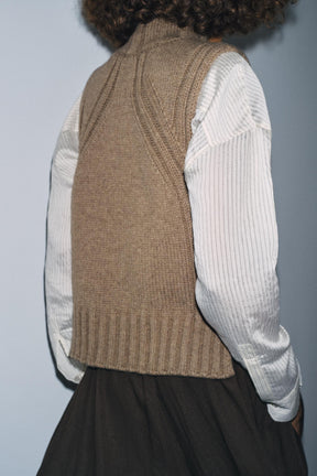 HIGH NECK WOOL BLEND VEST - Image 3