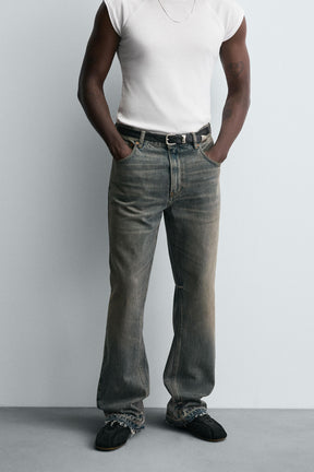 FLARE FIT JEANS - Image 2