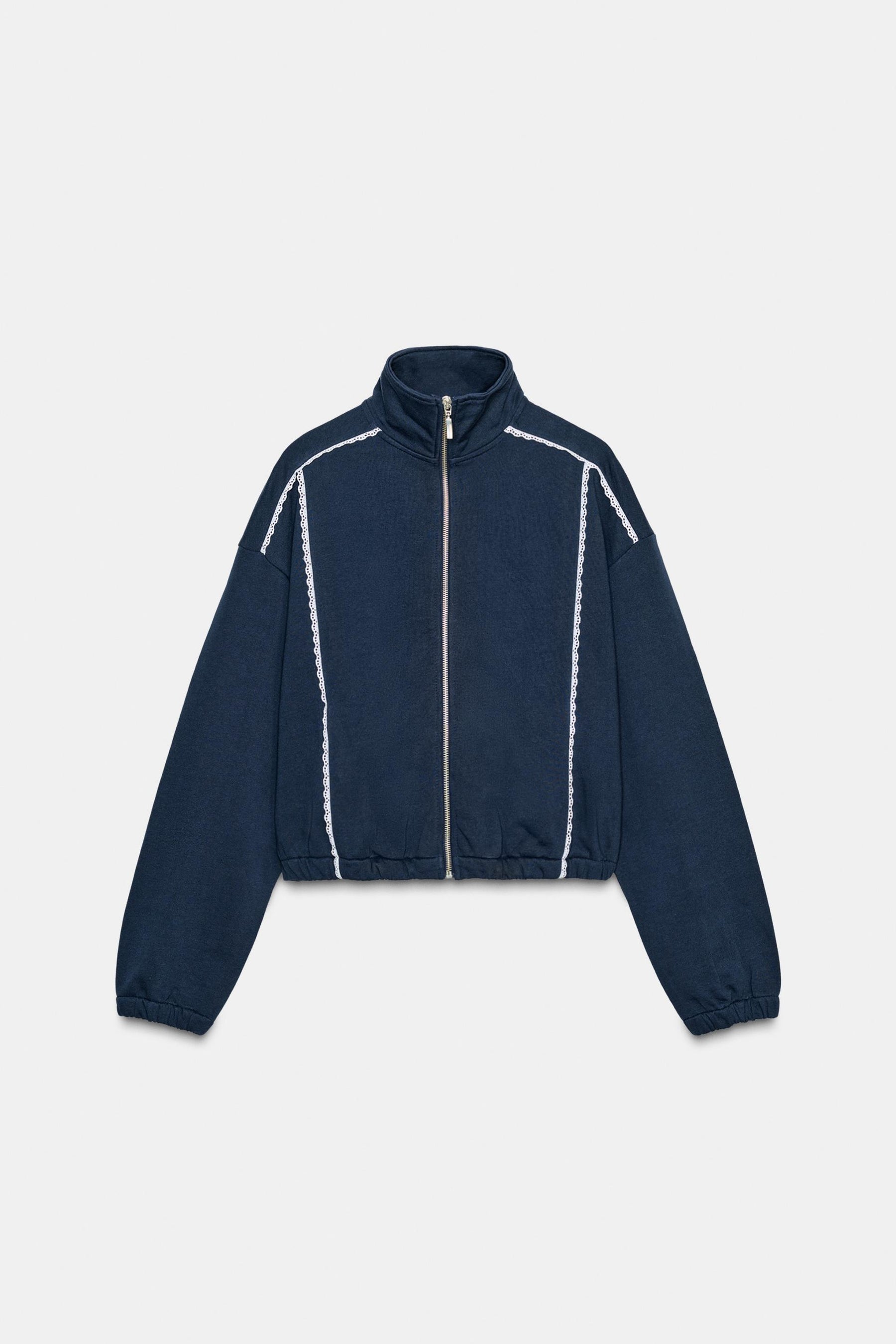 VOLUME LACE SWEATSHIRT