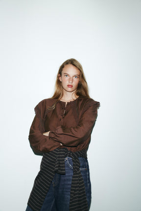 Flowing Shirt with Collar