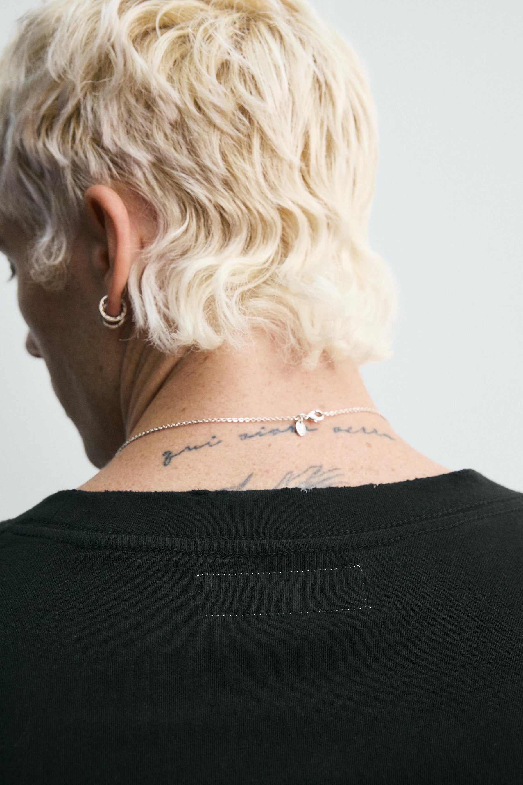 IRREGULAR FINISH T-SHIRT - Image 6