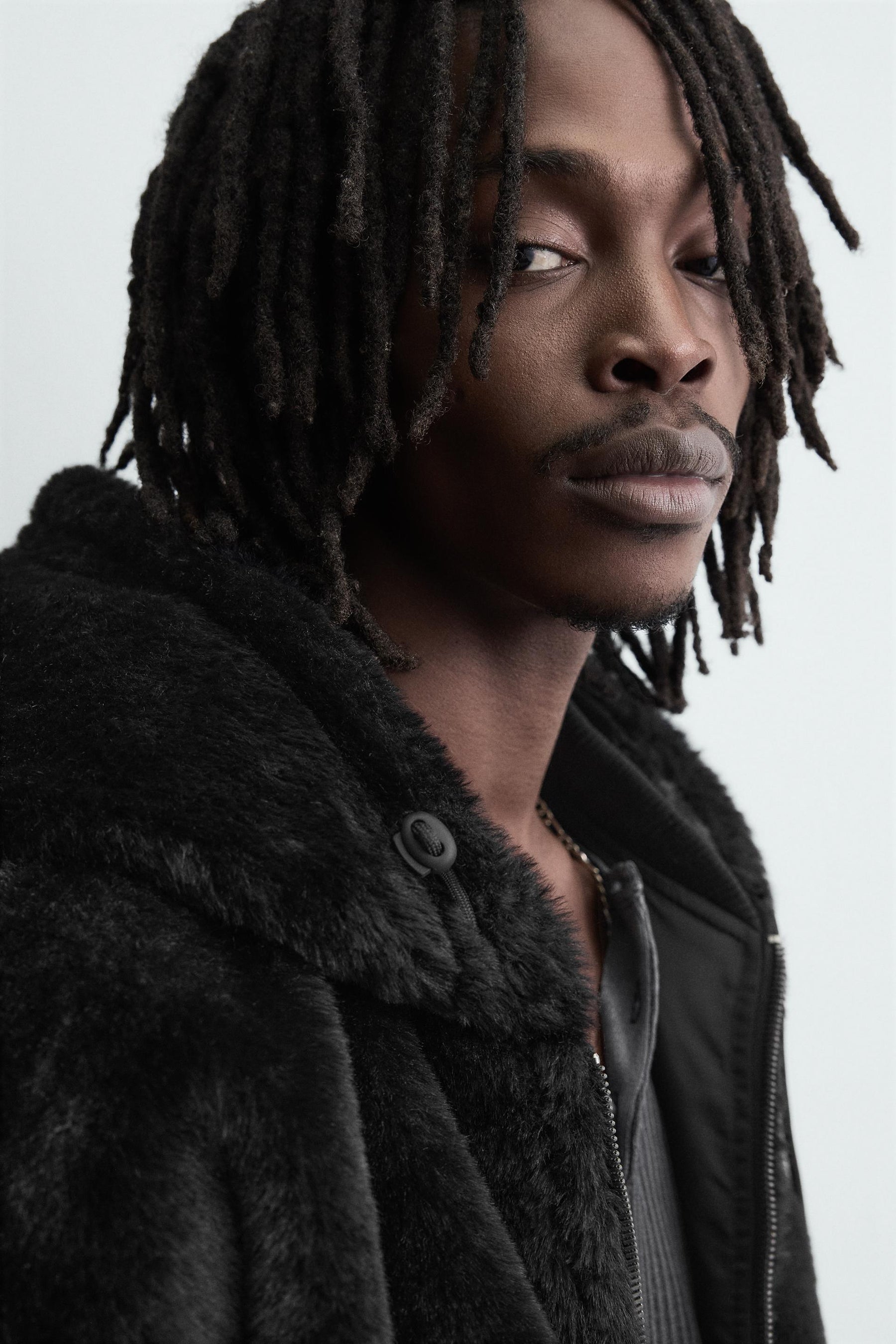 REVERSIBLE FAUX FUR BOMBER JACKET - Image 6