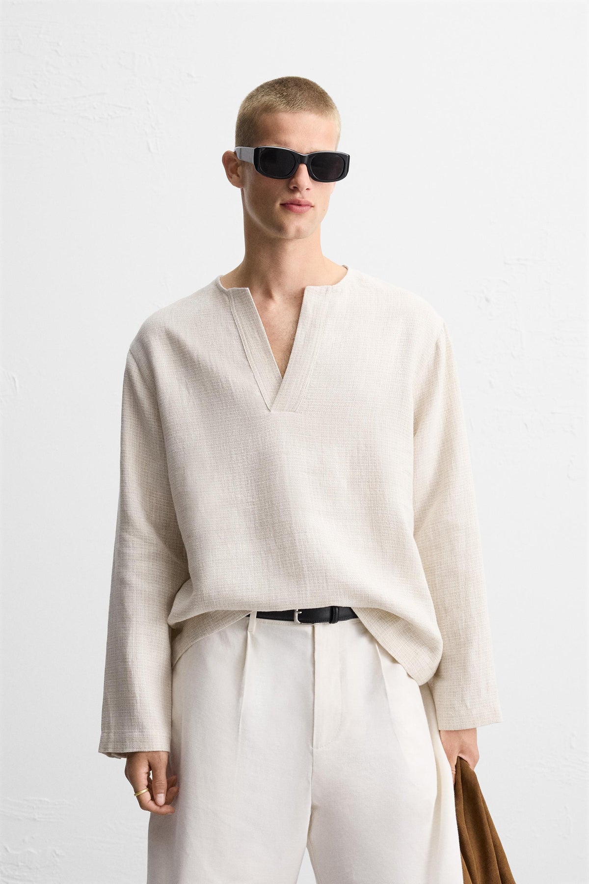 LINEN BLEND TEXTURED POLO SHIRT - Image 2