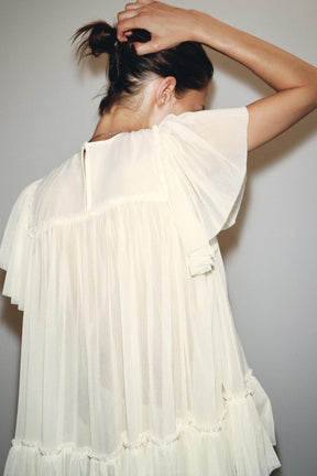 EMBROIDERED FLOWING BLOUSE