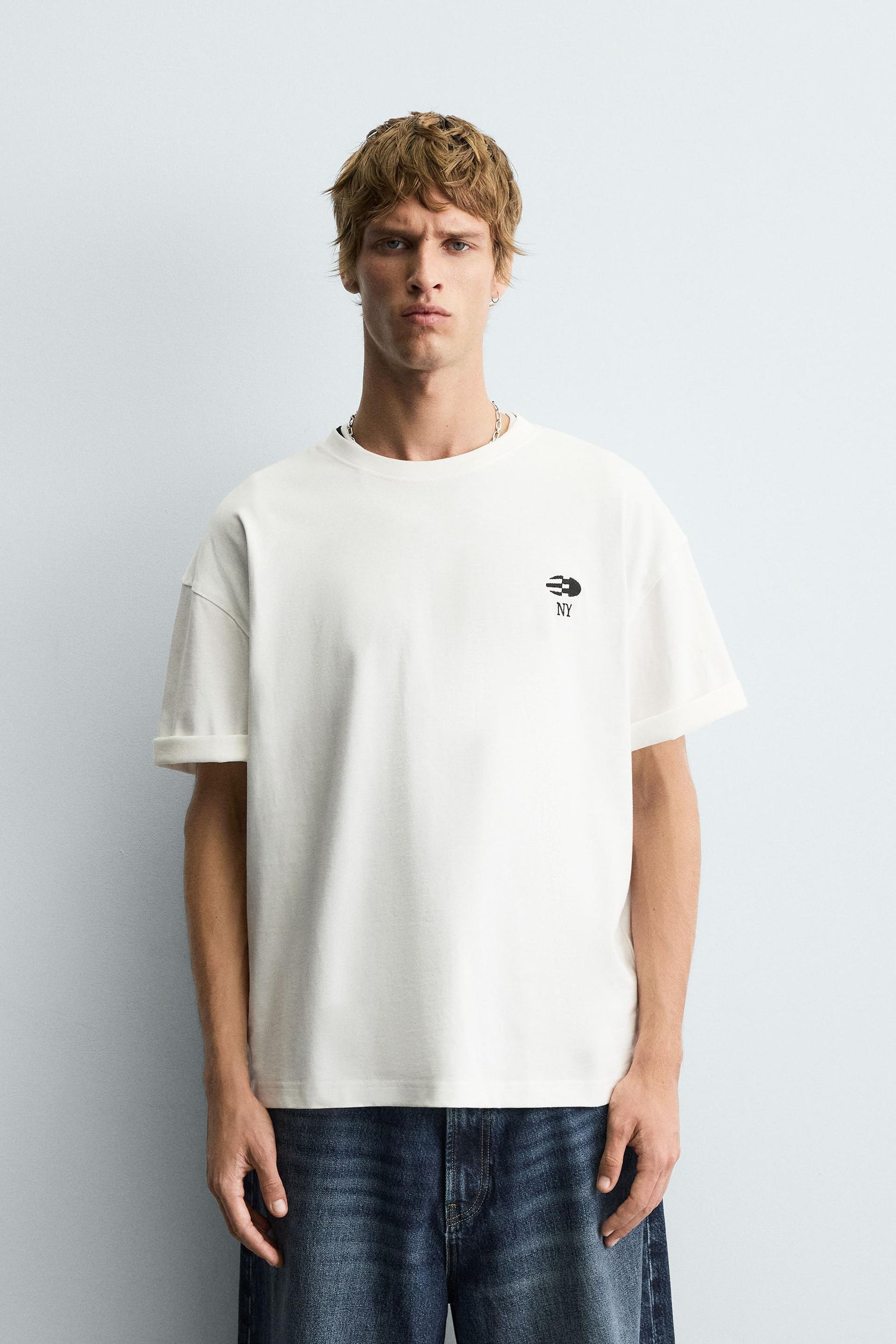 CONTRAST PATCH T-SHIRT - Image 2