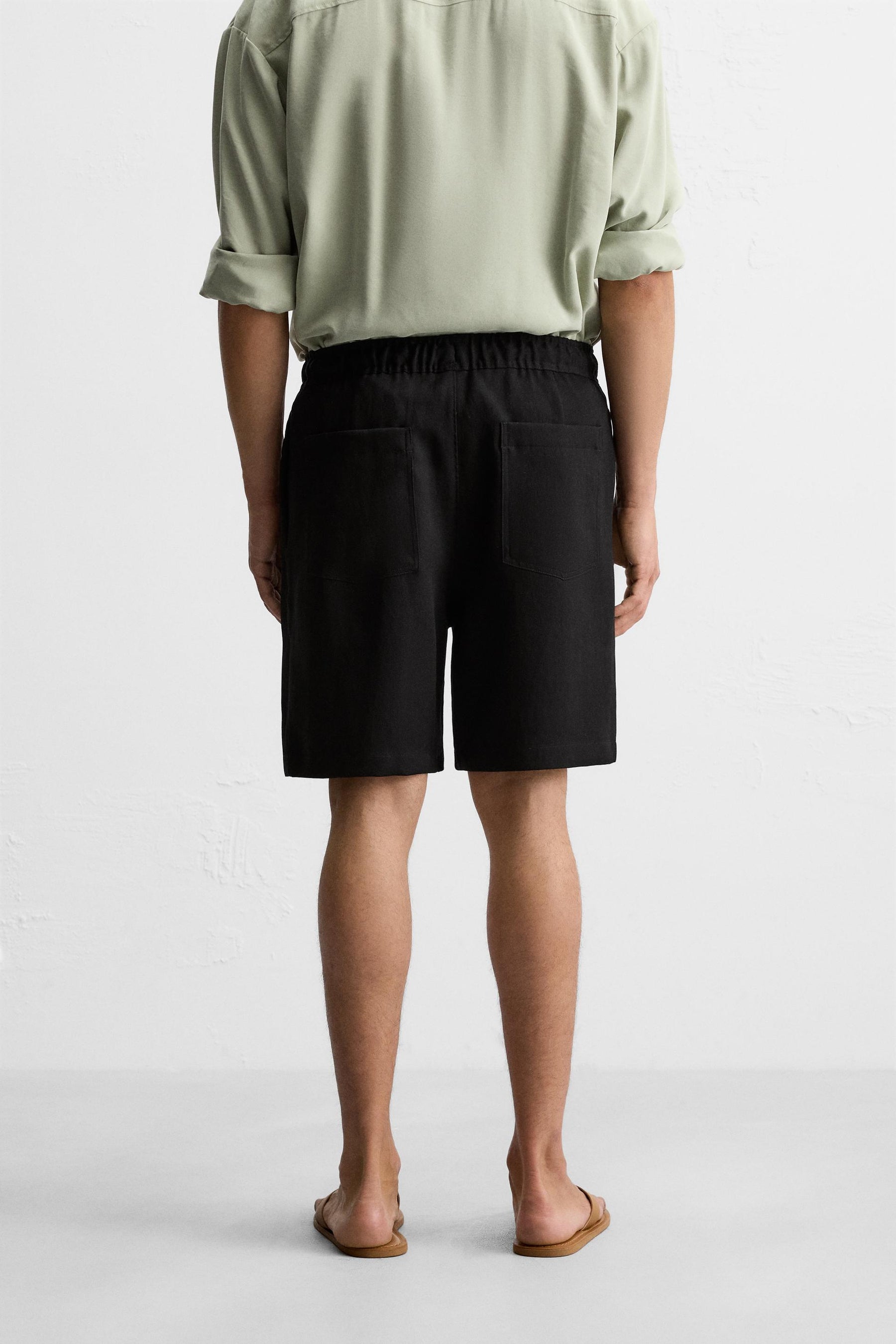 PLEATED FLOWING BERMUDA SHORTS - Image 3