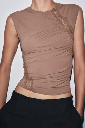 LACE POLYAMIDE TOP