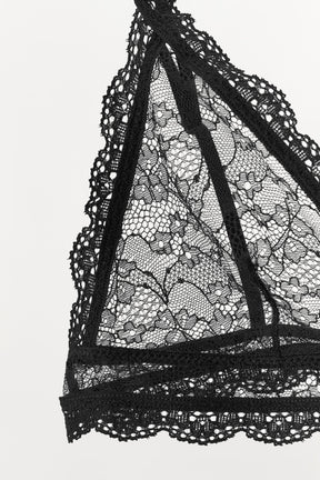 LACE TRIANGLE BRALETTE
