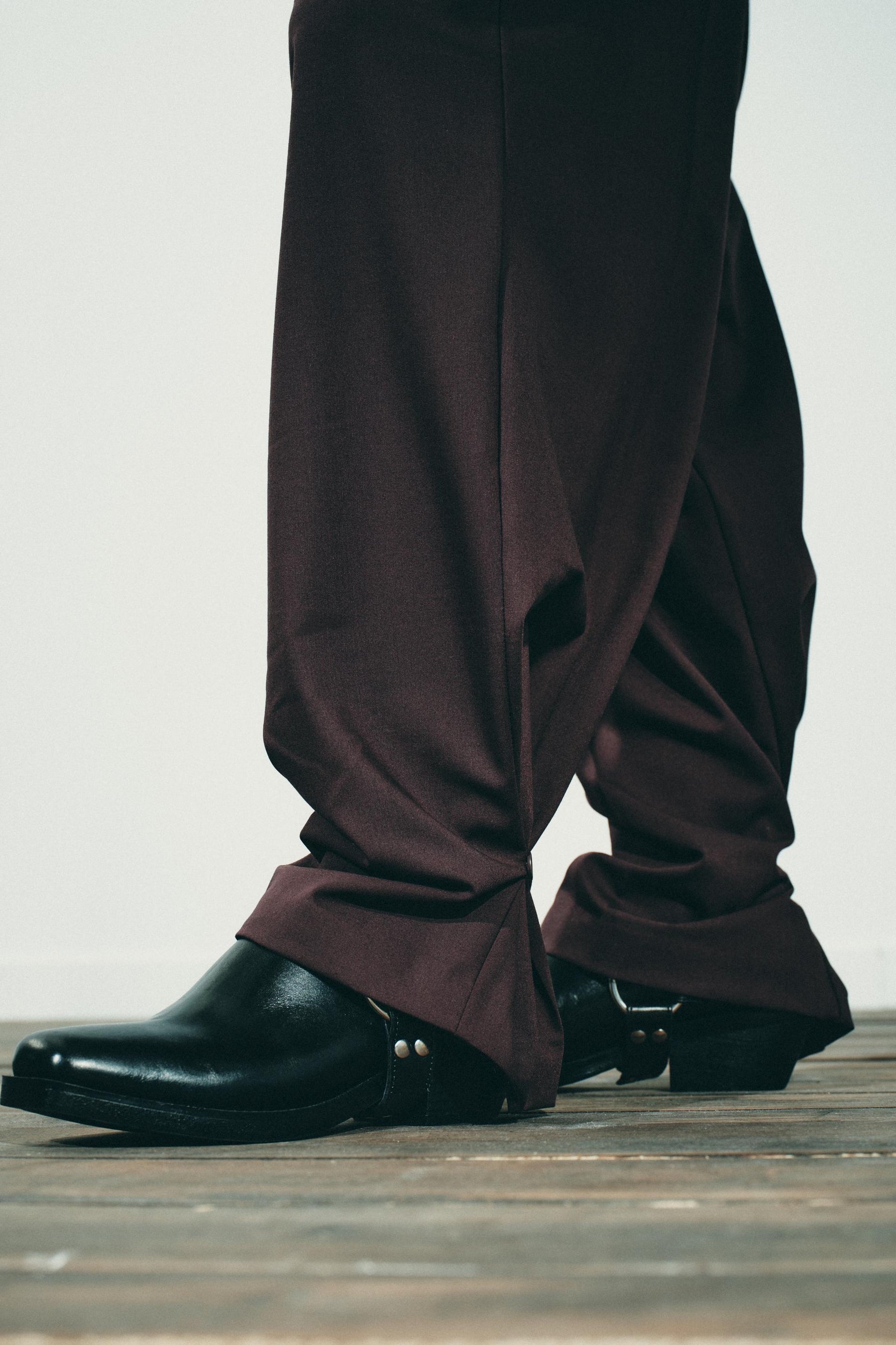 Pleated Trousers with Hem