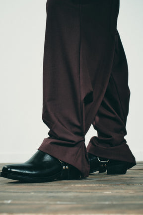 Pleated Trousers with Hem