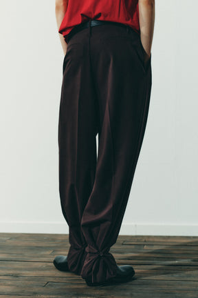 Pleated Trousers with Hem