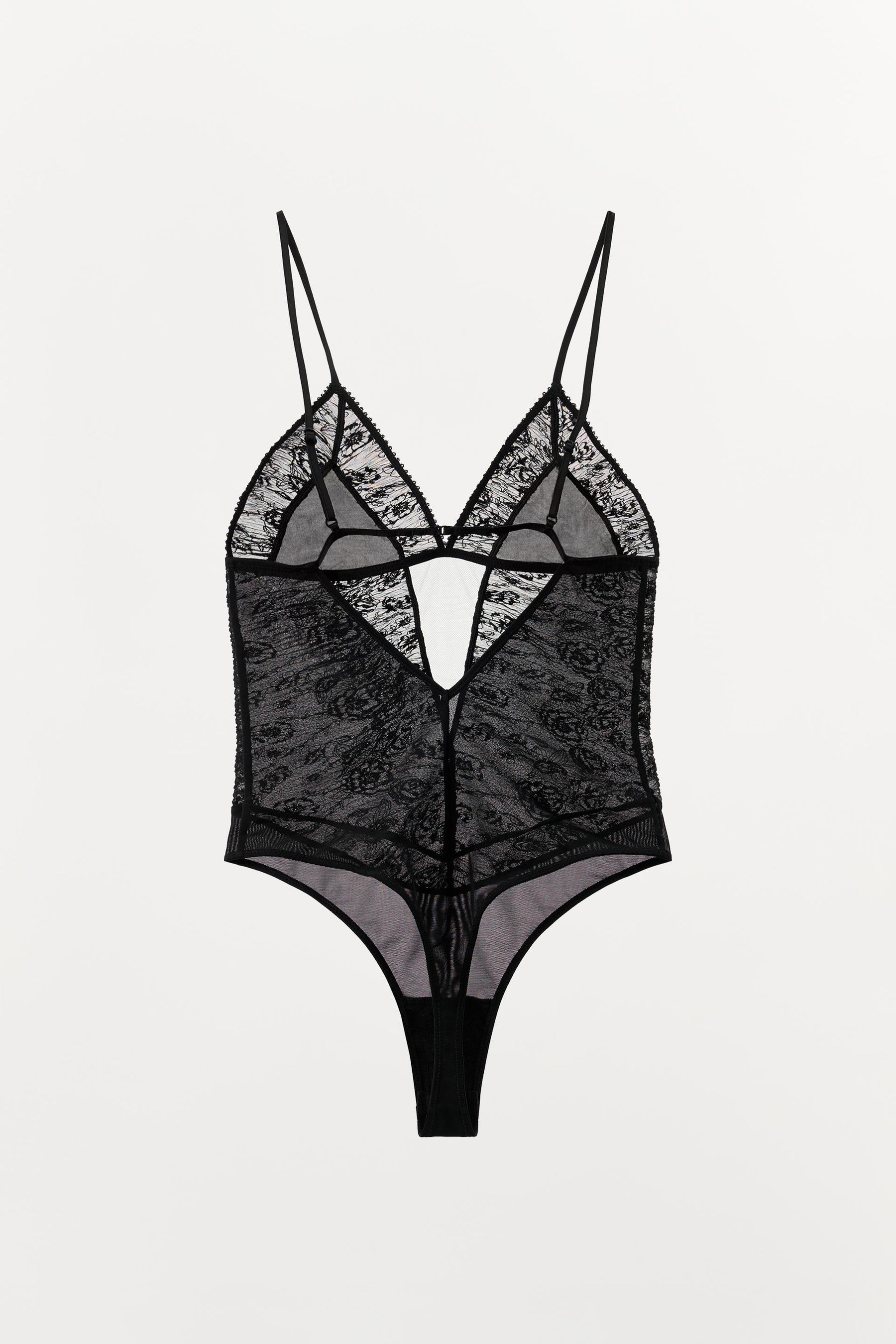 Pleated Lace Floral Embroidery