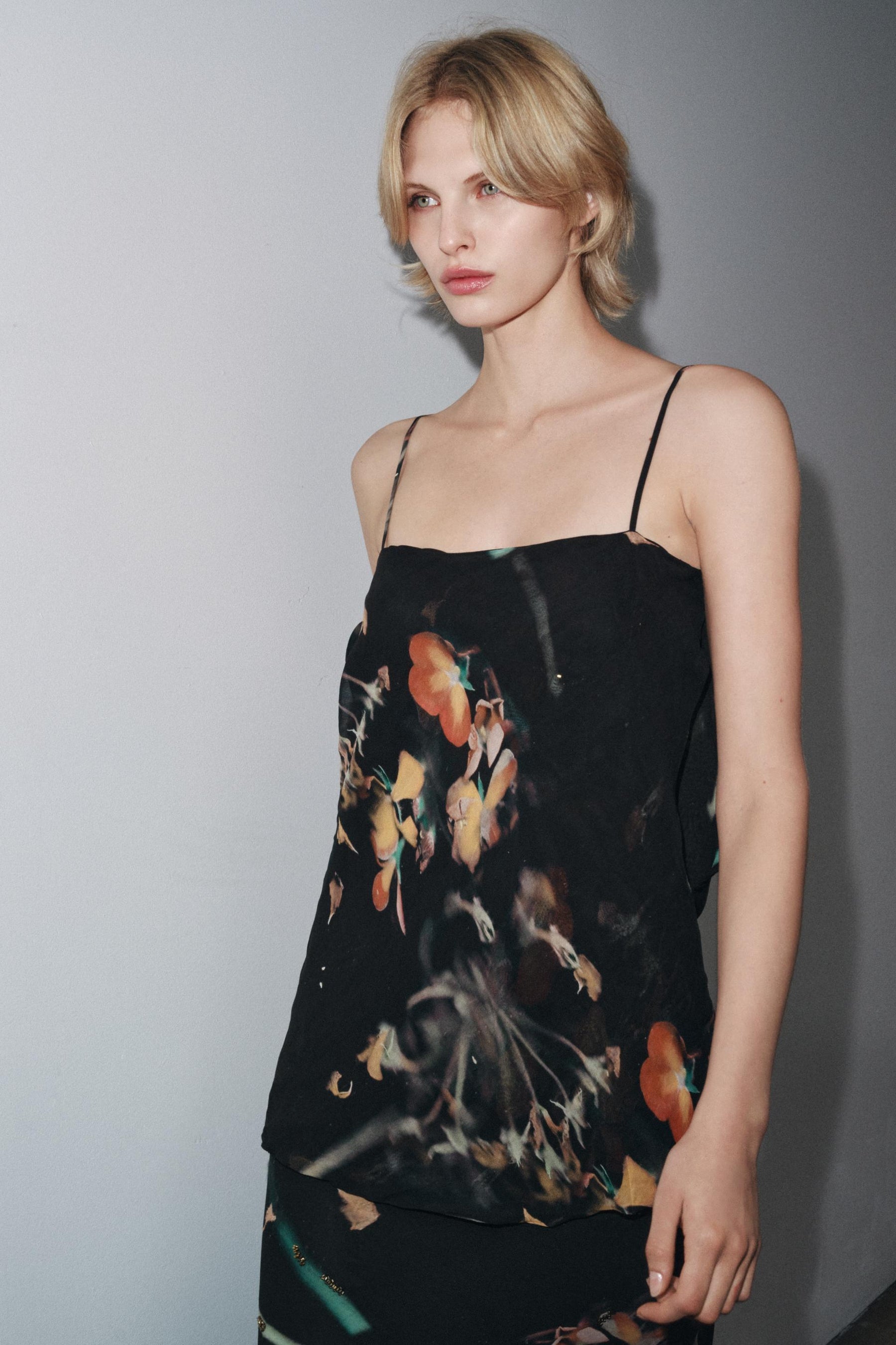 BEADED PRINTED CAPE DRESS - Image 4