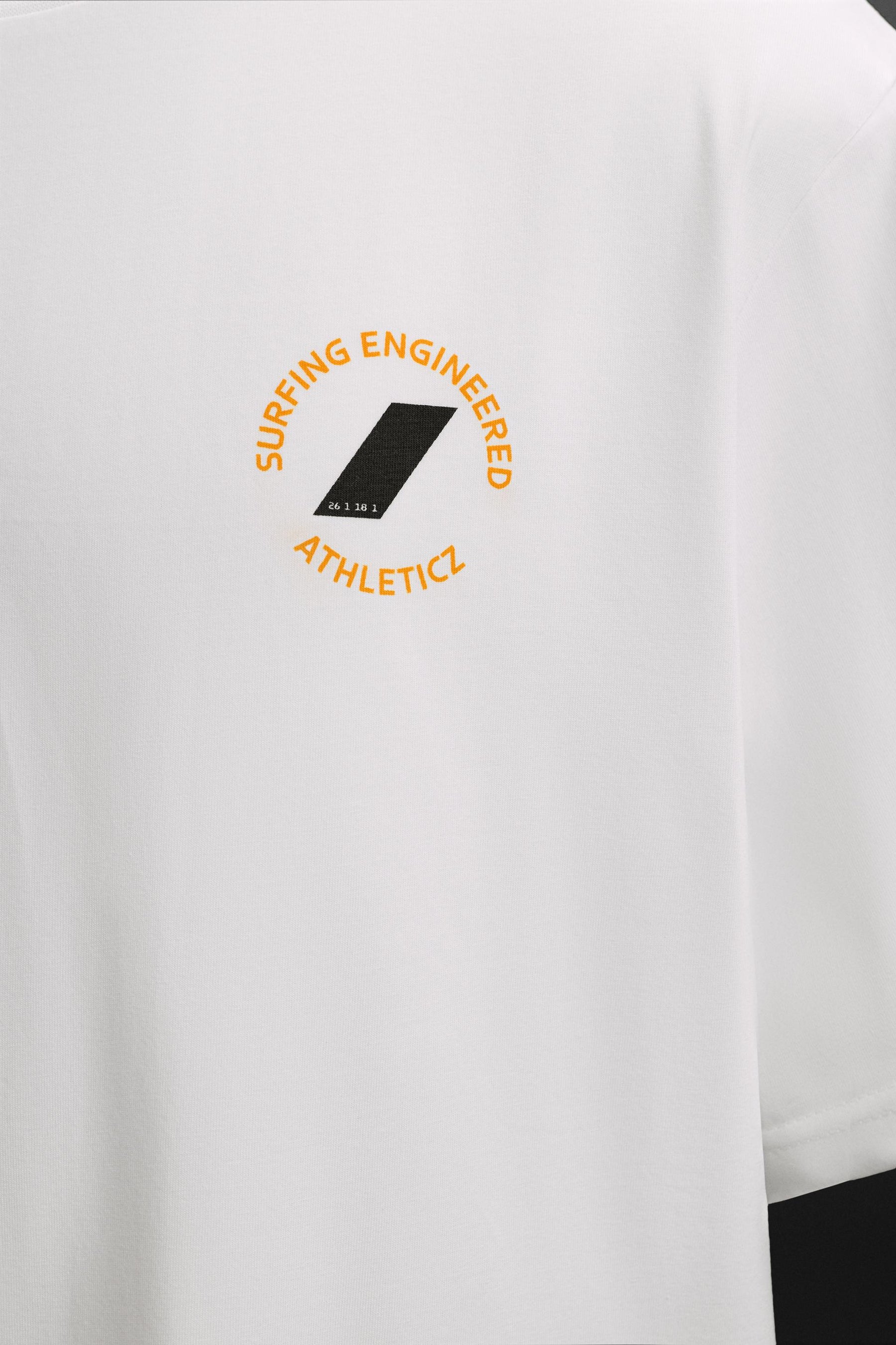 SURFBOARD PRINT T-SHIRT - Image 8