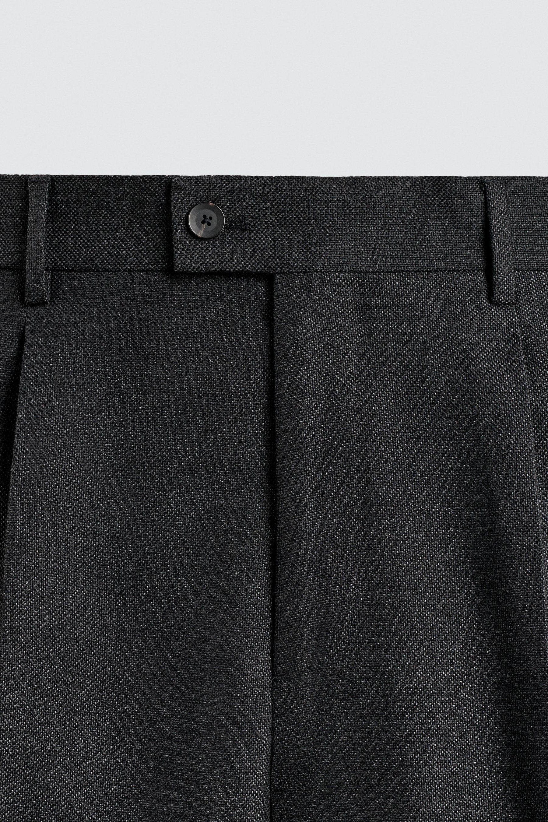 Pleated Regular Trousers