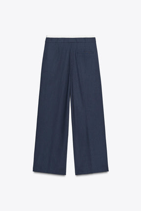 Wide-leg trousers with waistband.