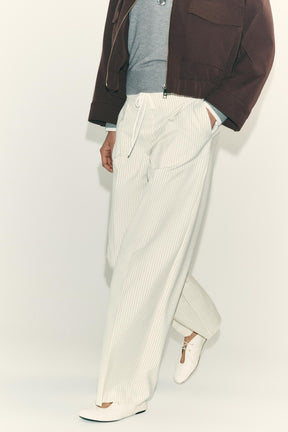 WIDE-LEG TROUSERS WITH WAISTBAND