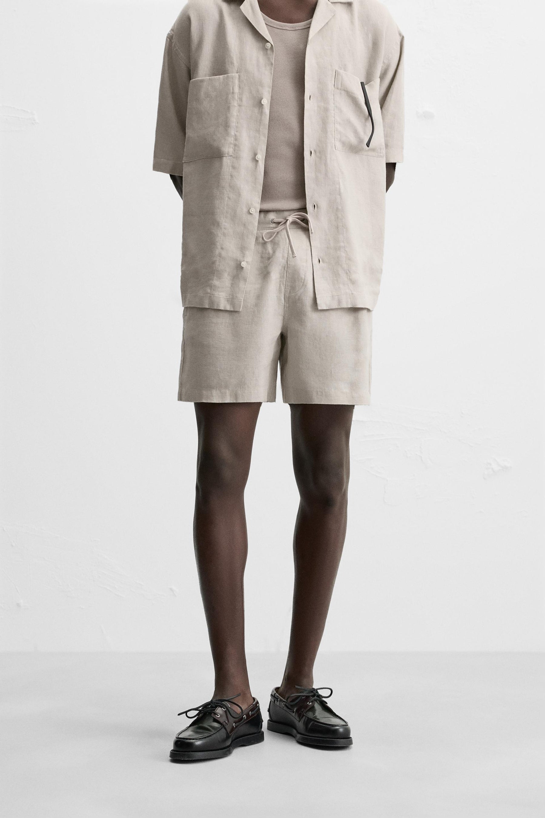 100% LINEN BERMUDA SHORTS - Image 2
