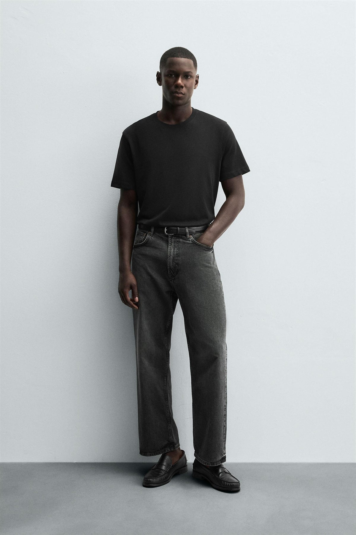 3-PACK OF BASIC MEDIUM WEIGHT T-SHIRTS - Image 2