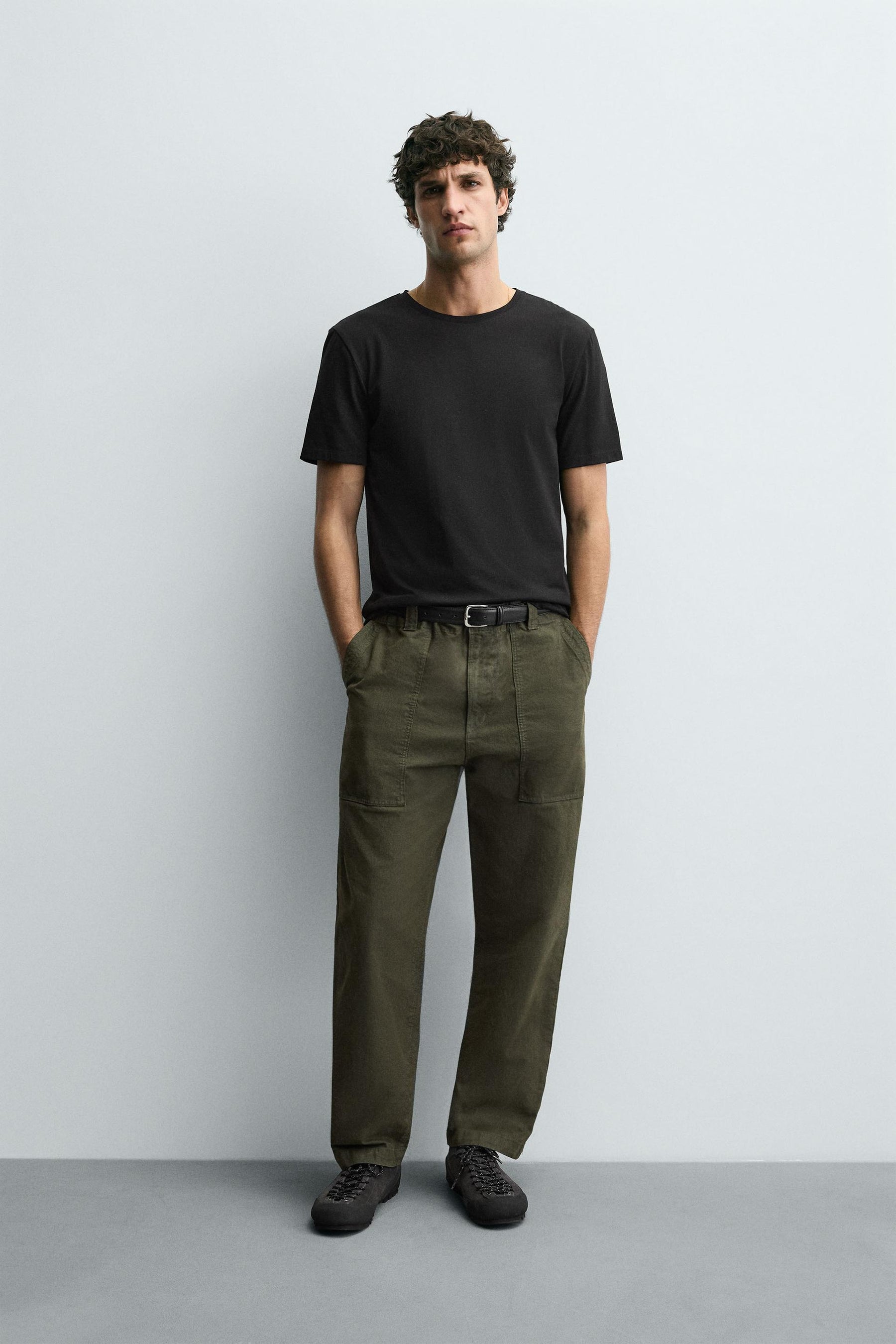 BASIC SLIM FIT T-SHIRT - Image 1