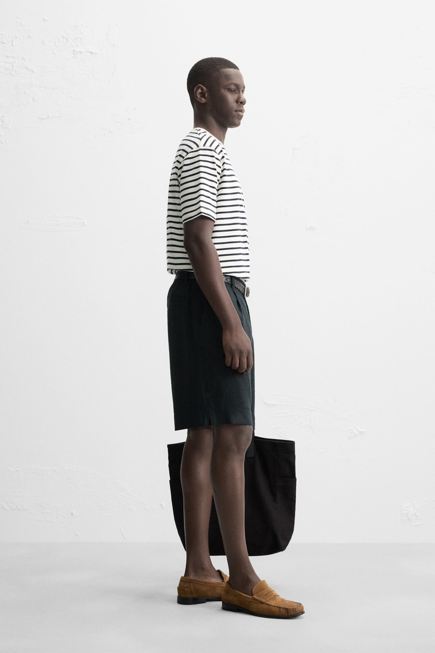 BASIC MEDIUM WEIGHT T-SHIRT - Image 4