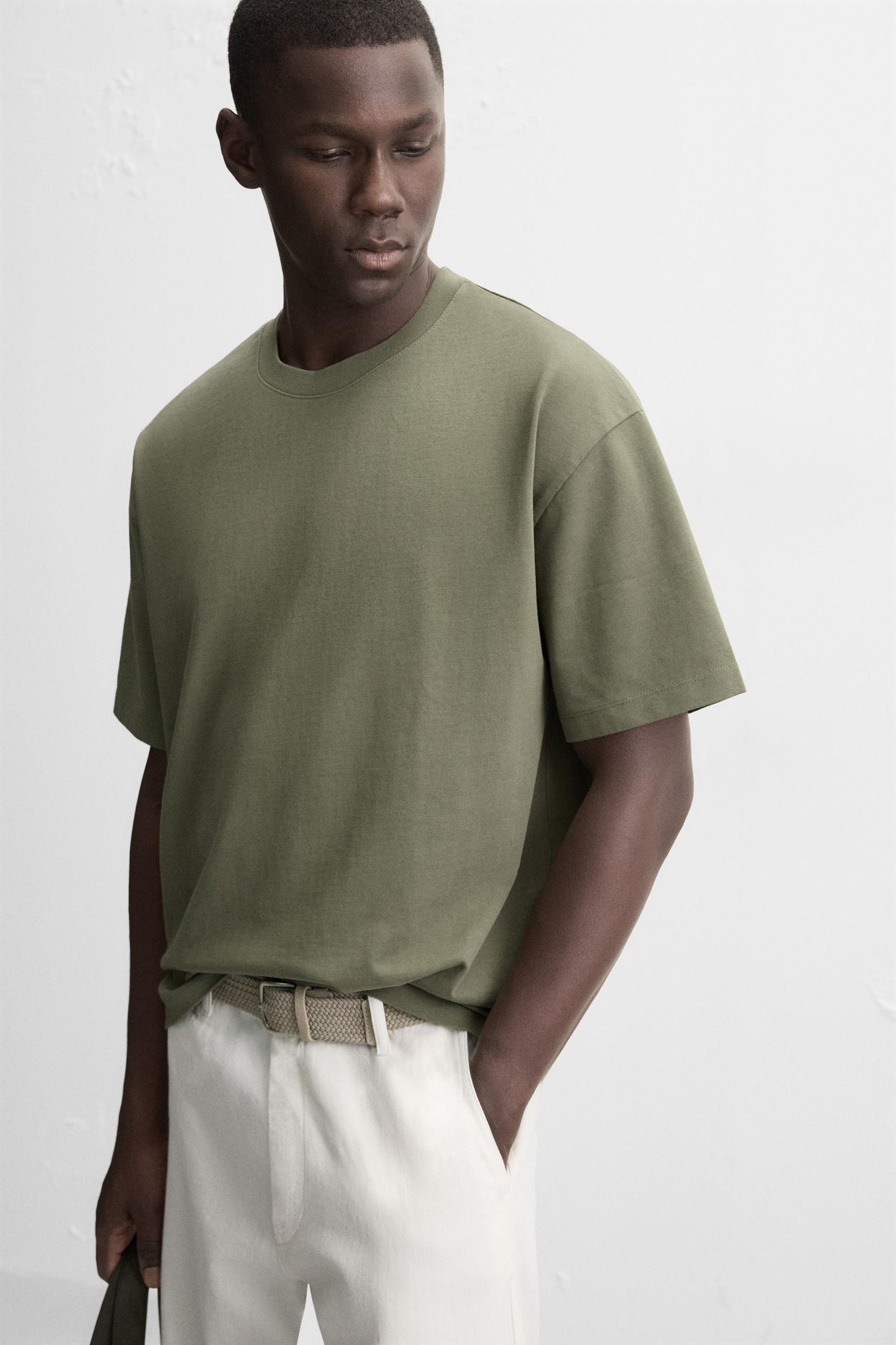 HEAVYWEIGHT REGULAR FIT BASIC T-SHIRT - Image 6