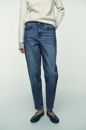 Slim-fit High-waist Jeans