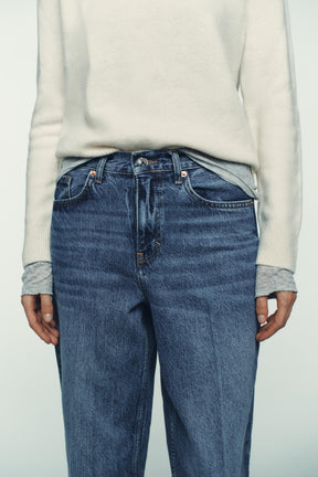 Slim-fit High-waist Jeans