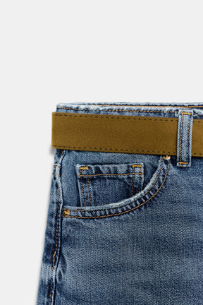 Wide-Leg Cropped High-Waist Jeans