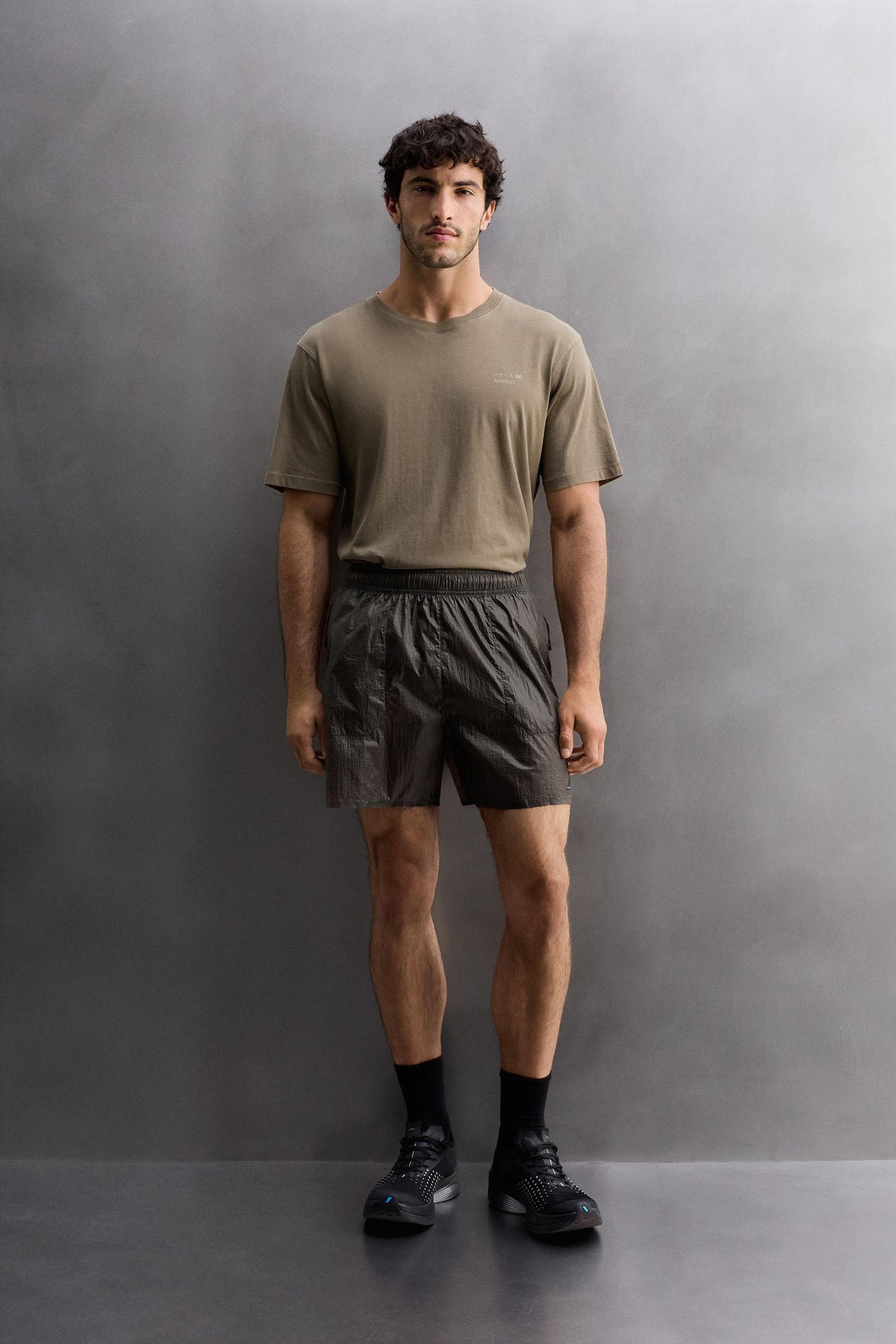LIGHTWEIGHT RUNNING SHORTS - Image 1