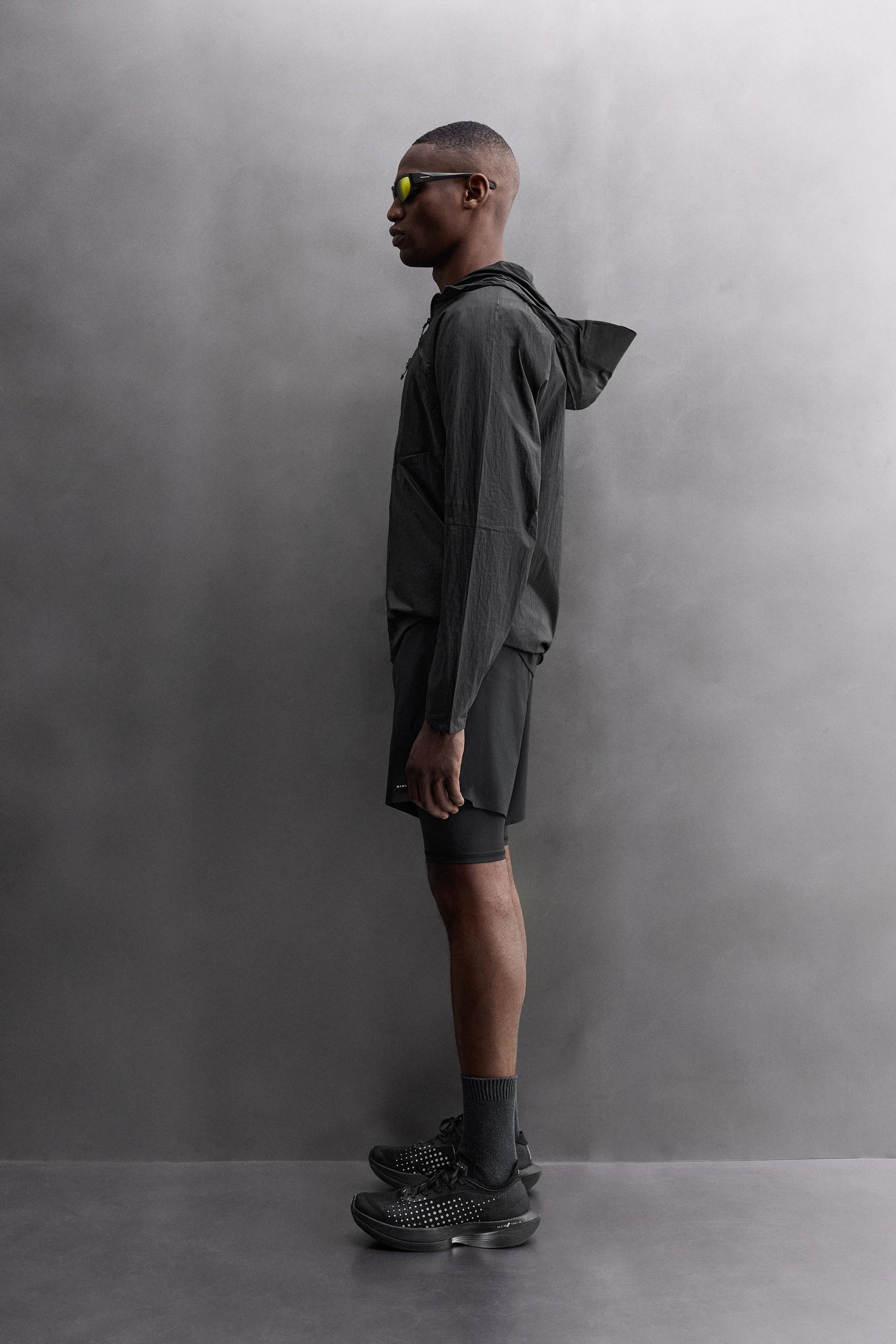 2-IN-1 TRAINING SHORTS - Image 4