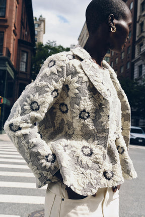 FLORAL TEXTURED BLAZER - Image 1